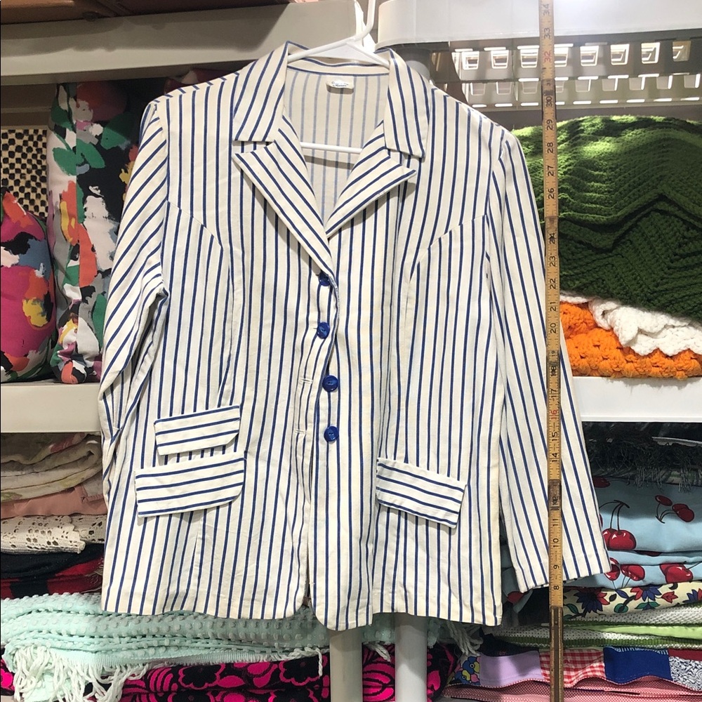 🚙 Striped Blue & White Blazer Jacket